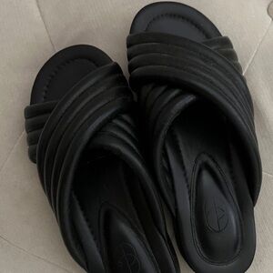 Net A Porter Porte & Paire Brand Black Quilted Slide Sandals